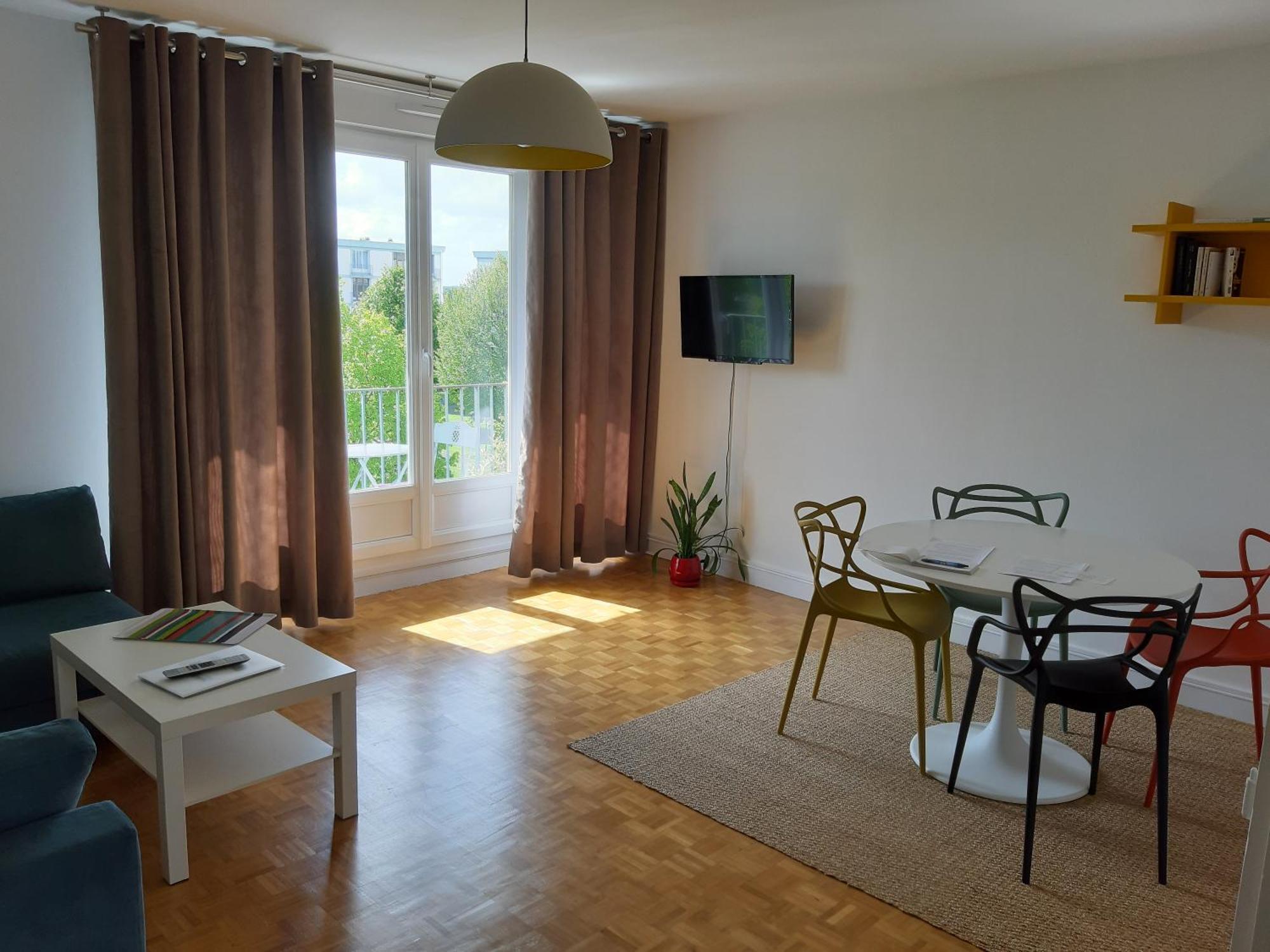 Appartement Lumineux Idealement Situe A Proximite De Musees Equipements Sportifs Salle De Spectacle Commerces ก็อง ภายนอก รูปภาพ